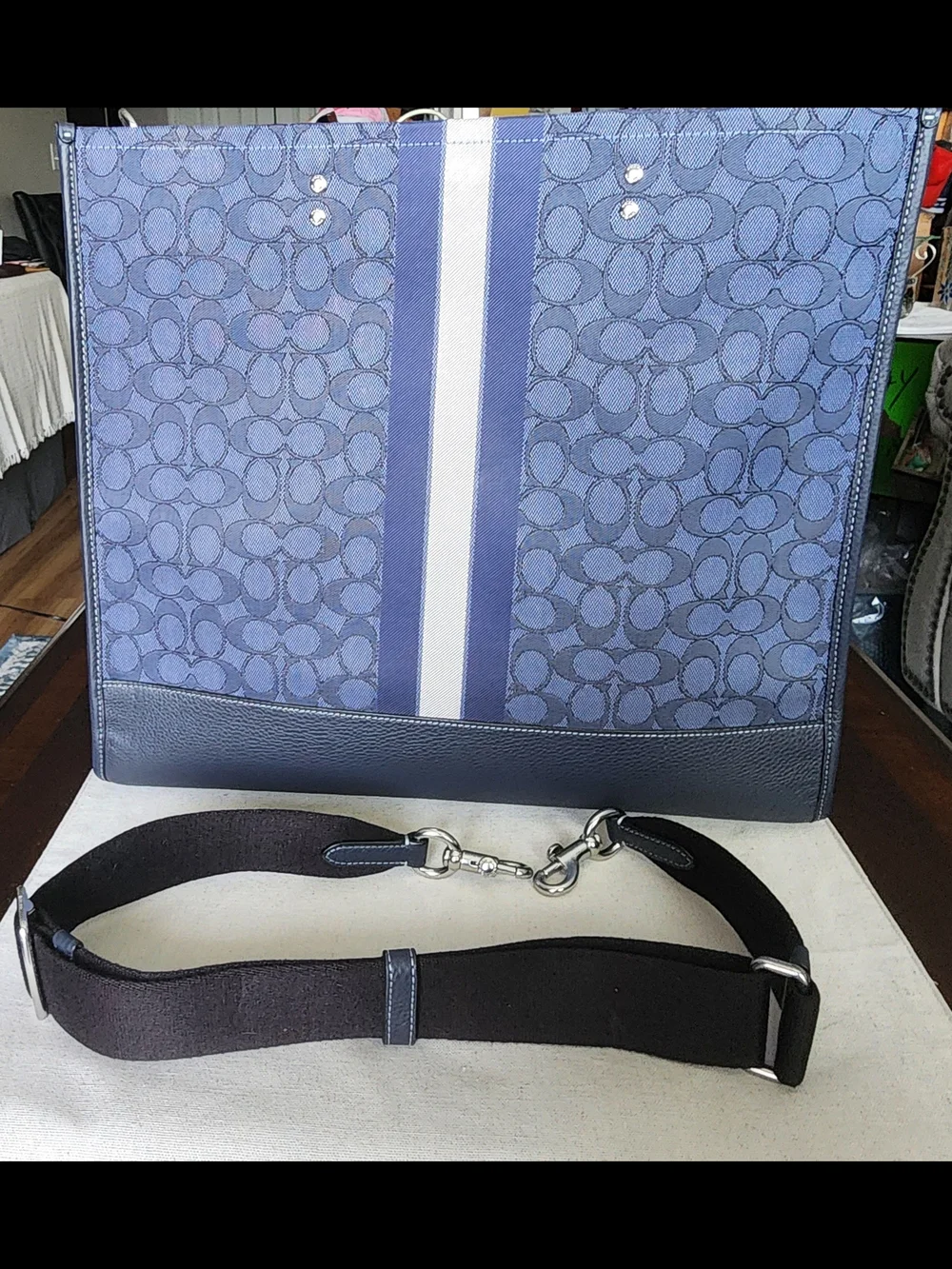 NWT Coach Dempsey Tote 40 In Navy Signature Denim with Stripe and Leather Trim